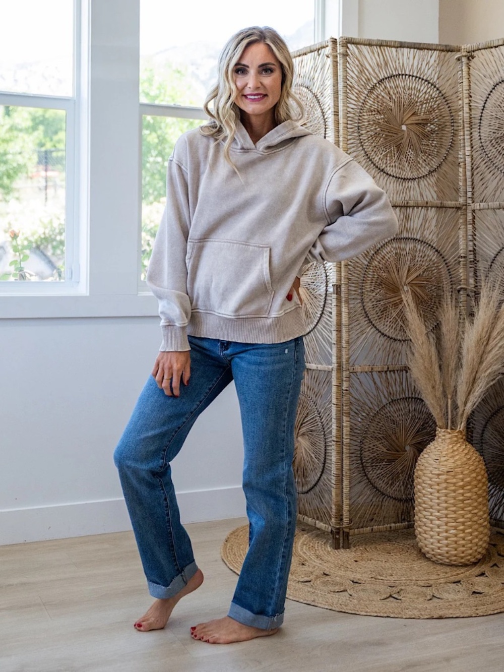 New Zenana Soft Fleece Pigment Dyed Kangaroo Pocket Bone Hoodie Women’s Medium - Picture 4 of 4